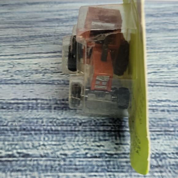 Vtg Mini Toys 1/64 scale Hesston 1180 Turbo die-cast/plastic tractor brown/black - Picture 7 of 9